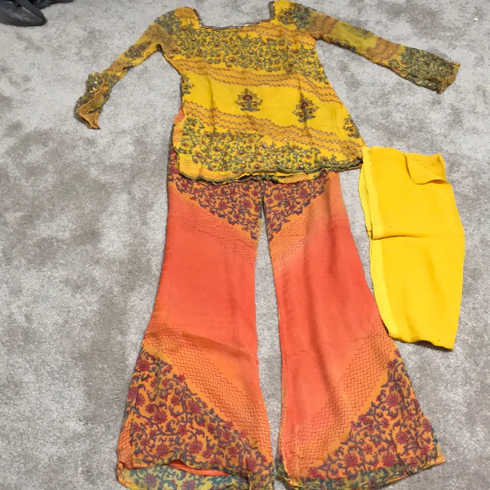 Indian dress/ Salwar/ Plazo (S/M)